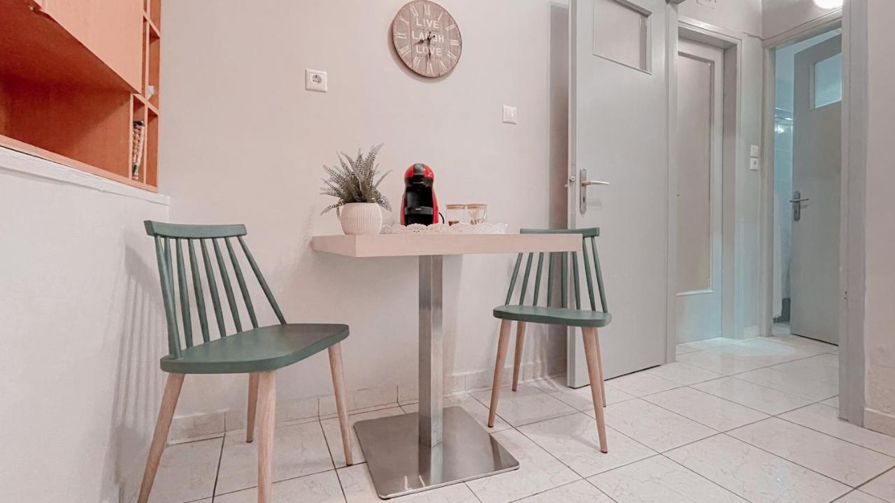 Cute 1Br Apt With Balcony In The Heart Of The City Atena Exterior foto